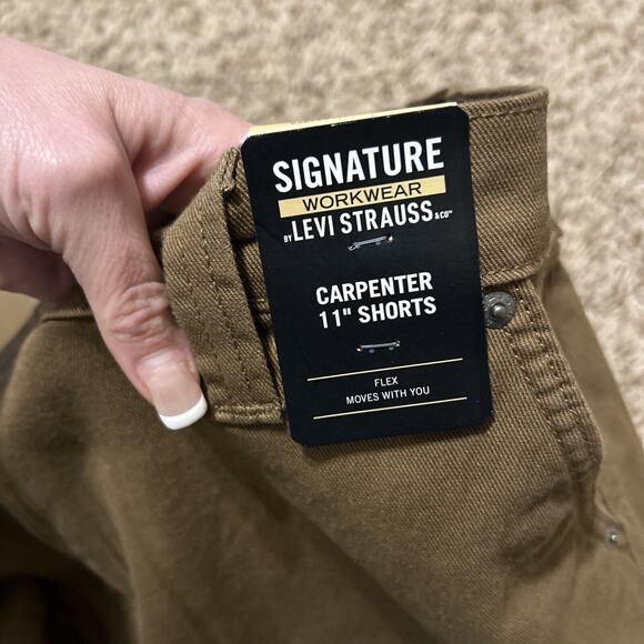 Levi Signature Utility Shorts Mens 46 x 11 Brown Khaki Carpenter, Levi’s New - Picture 2 of 5
